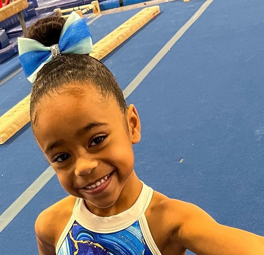 McKenleigh’s Royal Waves with overlay